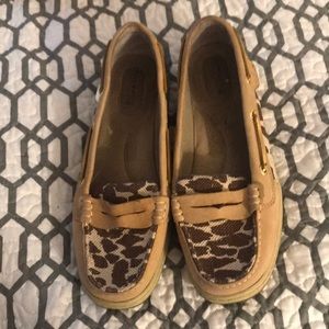 Giraffe Print Sperrys